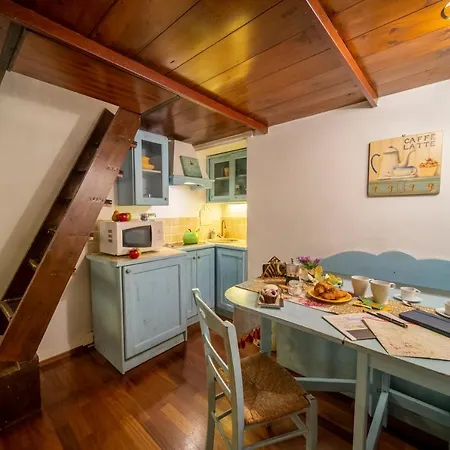 Apartment Wonderful Romantic Studio Ponte Vecchio Area